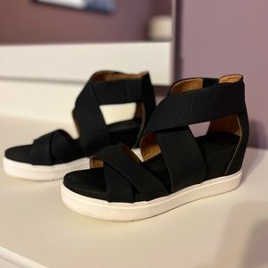 Dr. Scholl’s Platform Sandals